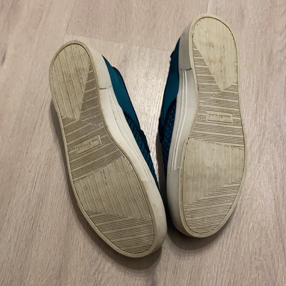 Quilted Green Sneakers - Picture 4 of 5